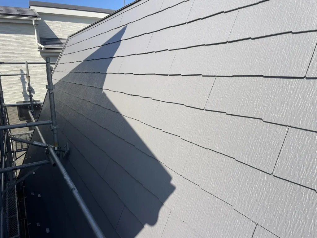 屋根塗装 中塗り 上塗り 施工写真 スレート屋根 仕上げ工程6